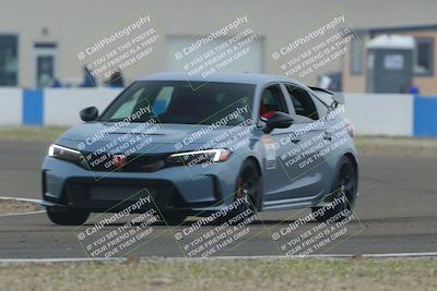 media/Dec-19-2025-Lucky Dog Racing (Fri) [[3b7b1b5fc8]]/Beginner/Session 2 Turn 1/